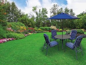 Avondale 4 Seater Round Table & Parasol
