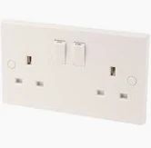 2 GANG SWITCHED SOCKET 13A